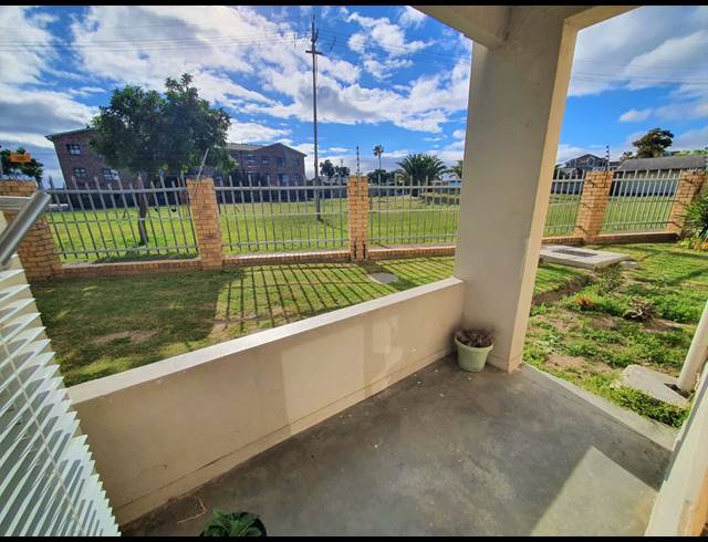 3 BEDROOM APARTMENT FOR SALE IN CHURCHILL ESTATE
